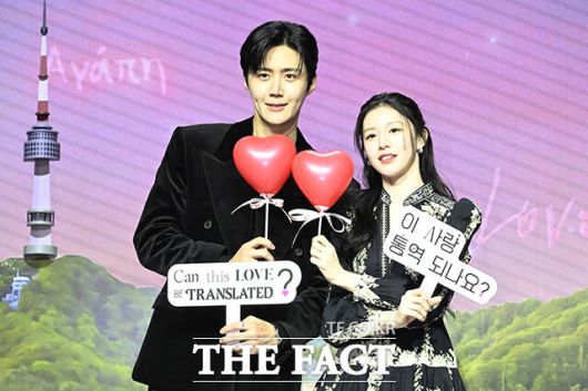 배우 김선호와 고윤정이 홍자매의 신작으로 기대를 모으고 있는 넷플릭스 새 시리즈 '이 사랑 통역되나요?'로 전 세계 시청자들을 만난다. 작품은 오는 16일 공개된다. /송호영 기자