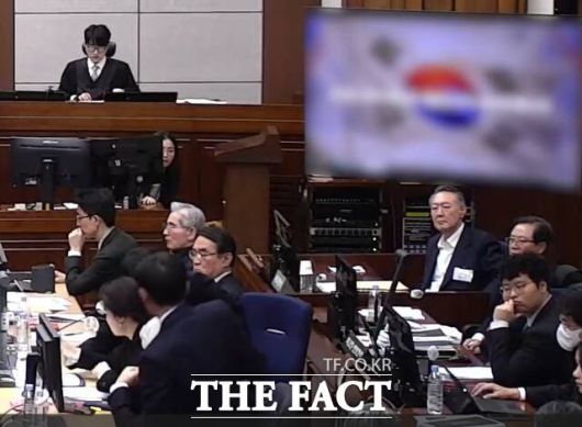 2024년 12월 3일 불법 비상계엄을 선포한 윤석열 전 대통령의 내란 우두머리 혐의 1심 결심공판에서 내란 특검(특별검사 조은석)이 지난 13일 사형을 구형했다. /서울중앙지법