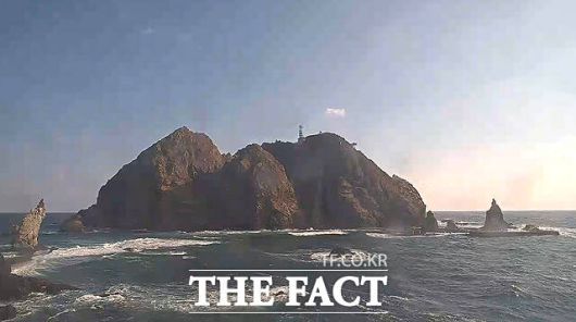 16일 오전 동영상으로 본 독도(동도) 모습. /울릉군청 홈페이지 동영상 캡처