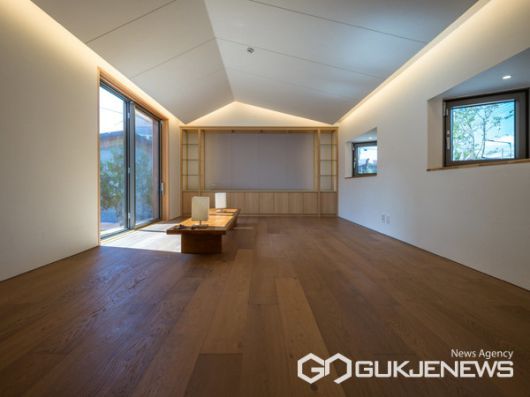 (사진제공=진주시)2023 대한민국목조건축대전에서 최우수상을 받은 남명진취가