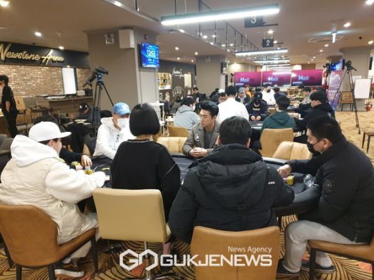 개그맨 장동민, 변기수 경기 장면