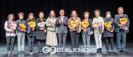 우수 봉사자 표창 수상 [사진제공=영등포구청]