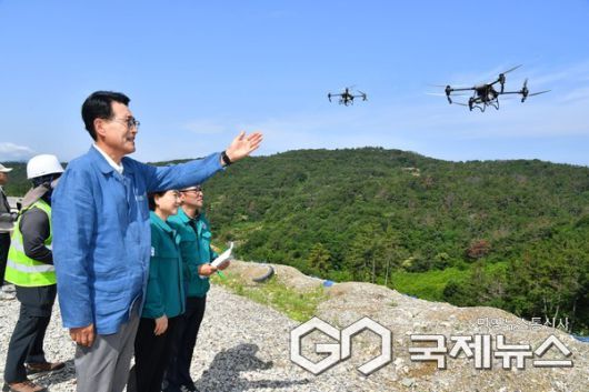 (사진제공=울주군) 소나무재선충병 드론 방제사업 현장점검