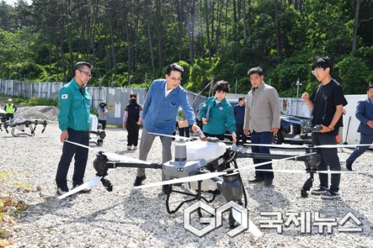 (사진제공=울주군) 소나무재선충병 드론 방제사업 현장점검