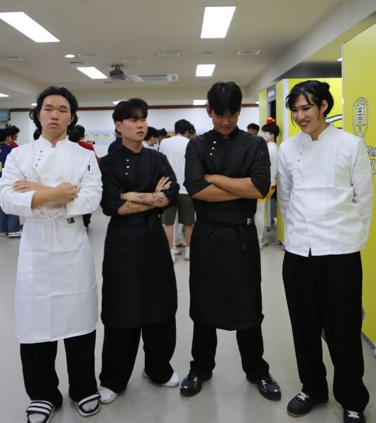 2025 의정부고등학교 졸업사진 (사진=의정부고 학생자치회 SNS 채널)