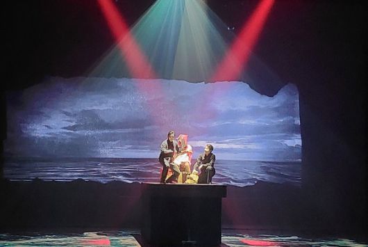 뮤지컬 ‘나의 대통령’, 동경에서 납치돼 바다 한가운데 수장의 두려움을 연기하는 장면. 사진=이병훈 기자