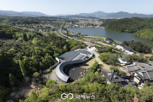 (제공=경주시) 제11회 건축상 일반건축부문 최우수상, 하동 소재 커피전문점 '브레스커피웍스'