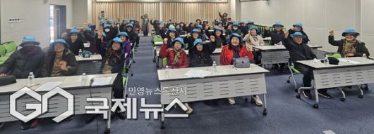 애월읍(읍장 김태헌)은 지난 6일 오전 10시 읍사무소 회의실에서 2026년 장애인일자리사업 참여자 60명을 대상으로 발대식과 함께 기본교육을 실시했다.[사진=애월읍]