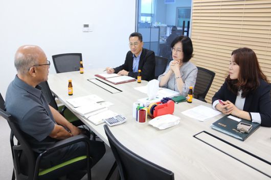 변인순 기업체 방문 모습.(제공=보은군청)