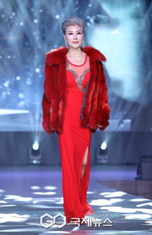 ▲ 글로벌탑모델상 수상자 시니어 모델 박춘자 / ⓒ이대웅 기자