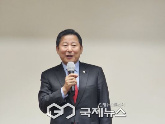 ▲​강원특별자치도당 동해·태백·삼척·정선 당원협의회 당원교육 및 신년인사회에서 이철규 의원 “든든한 당원 동지들이 있기에 어떤 어려움에도 흔들리지 않는다”며 “2026년 지방선거에서 반드시 승리해 자유민주주의를 지켜내자” 결의          사진=고정화 기자​