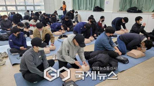 ▲ 안양시, 사회복무요원 심폐소생술 교육 사진(2023년 2월) [안양시제공]