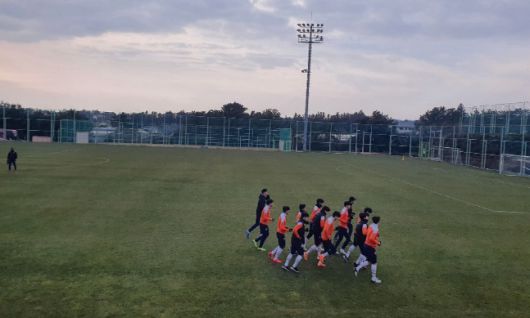 서귀포 클럽하우스에서 제주 선수들이 훈련을 소화하고 있다. 서귀포 | 박준범기자