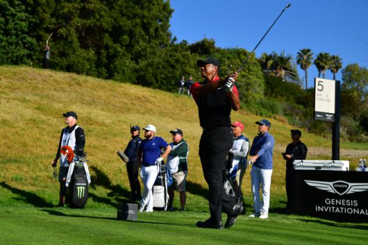 타이거 우즈는 처음과 마지막(15번째) 메이저대회 트로피를 마스터스에서 따냈다. USA투데이 연합뉴스