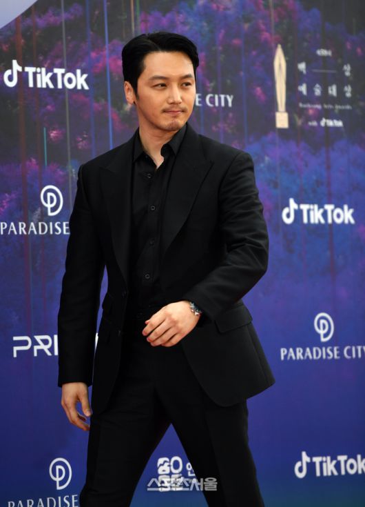 [포토]수트핏이...‘백상예술대상’ 변요한