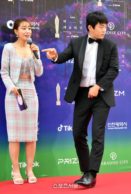 [포토]출구가? ‘백상예술대상’ 기안84