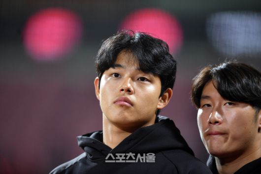 한화 문동주(왼쪽). 수원 | 강영조기자 kanjo@sportsseoul.com