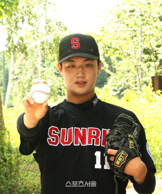 선린인터넷고 투수 김태완