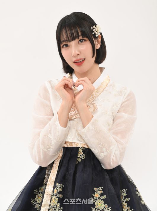 그룹 하이키(H1-KEY)  리이나가 추석인사를 하고 있다. 최승섭기자 thunder@sportsseoul.com