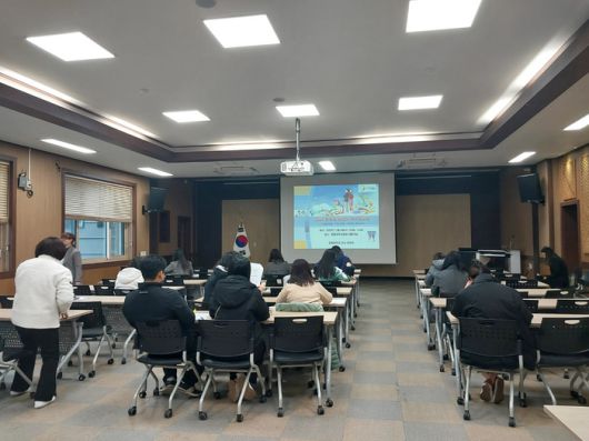 12월 6일 영월교육지원청 대회의실에서 열린 ‘2024학년도 새내기 학부모교육’  사진| 강원특별자치도영월교육지원청