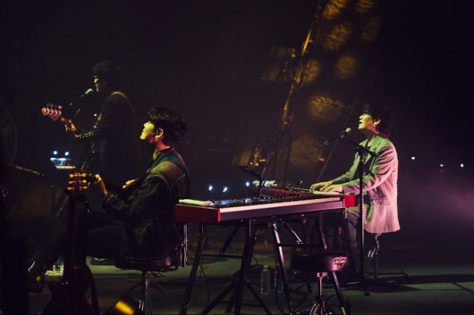 밴드 넬 콘서트  ‘크리스마스 인 넬스 룸 2023’의 한장면. 사진|스페이스보헤미안