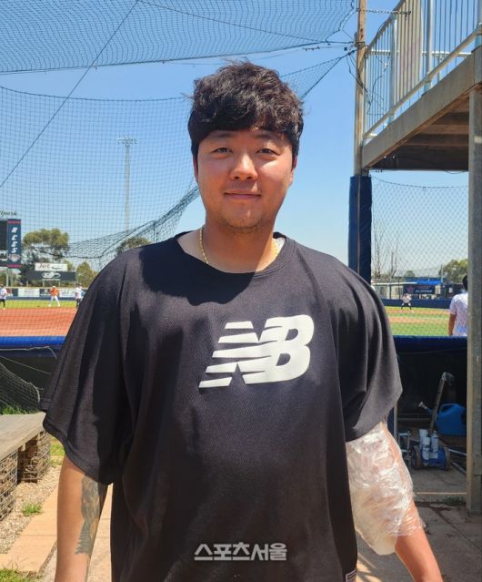 호주 멜버른 한화 스프링캠프에서 만난 김범수가 인터뷰를 하고 있다. 사진 | 멜버른=김민규 기자 kmg@sportsseoul.com