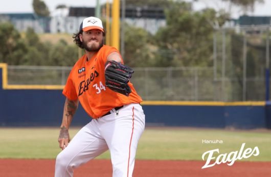 한화 새로운 외인 폰세가 시범경기 첫 등판에서 좋은 투구 내용을 보였다. 사진 | 한화