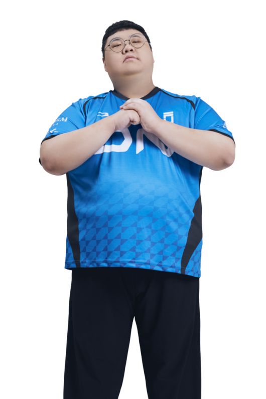 김시경이 31일 서울 잠실DN콜로세움에서 열린 2025 FSL 스프링 개막전에서 김승환을 2-0으로 이기며 승자전으로 향했다. 사진 | 넥슨