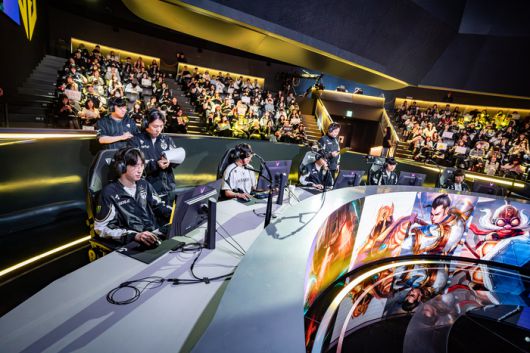 젠지는 6일 서울 종로구 롤 파크에서 열린 2025 리그 오브 레전드 챔피언스 코리아 정규시즌에서 T1에 2-1로 이겼다. 사진 | 라이엇 게임즈