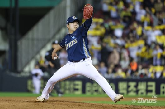 NC 손주환이 22일 서울 잠실구장에서 열린 2025 KBO리그 정규시즌 LG전서 역투하고 있다. 사진 | NC 다이노스