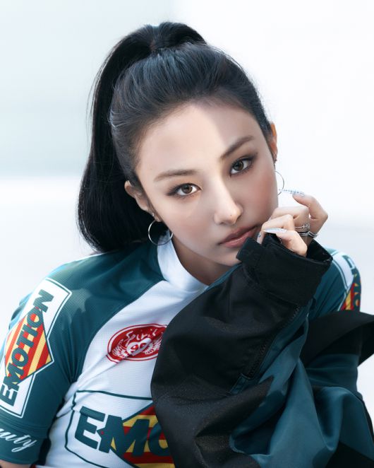 미야오(MEOVV) 가원. 사진 | 더블랙레이블