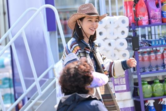 배우 이민정. 사진|KBS2 신규 예능 ‘가는정 오는정 이민정’