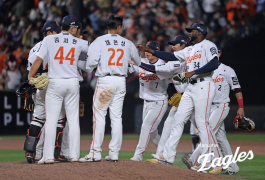 한화 선수들. 사진 | 한화 이글스
