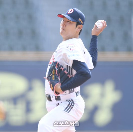 두산 선발투수 곽빈이 13일 잠실구장에서 열린 2025 KBO리그 시범경기 KIA와 경기에서 역투하고 있다. 잠실 | 최승섭기자 thunder@sportsseoul.com