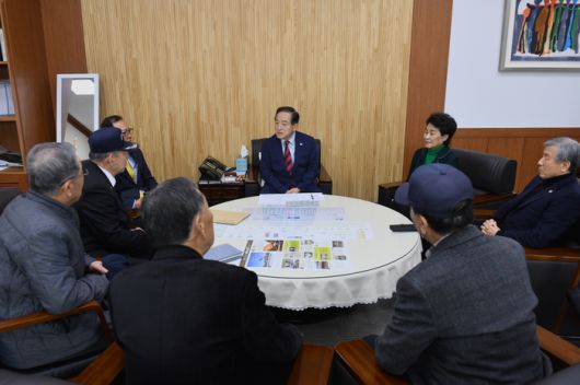 보훈단체와 간담회 모습(2023.03.09)  사진|속초시청