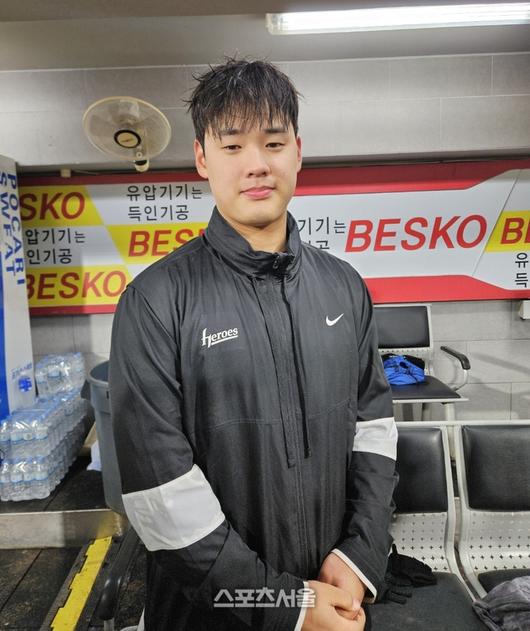 키움 정현우가 광주-기아 챔피언스 필드에서 열린 2025 KBO리그 KIA전에 선발 등판해 승리투수가 된 후 인터뷰에 응했다. 광주 | 김동영 기자 raining99@sportsseoul.com