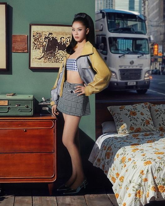 지수. 사진 | 셀프 포트레이트