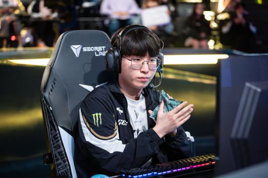 ‘기인’ 김기인이 16일 서울 종로구 롤 파크에서 열린 2025 LCK 정규시즌 2라운드 DNF전을 준비하고 있다. 사진 | 라이엇 게임즈