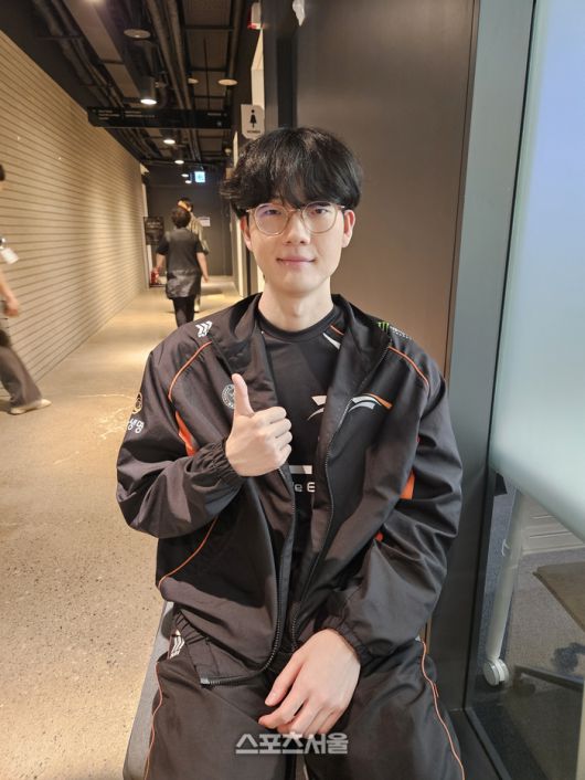 ‘바이퍼’ 박도현이 18일 서울 종로구 롤 파크에서 열린 2025 LCK 정규시즌 DN프릭스전 승리 후 스포츠서울과 만나 인터뷰하고 있다. 종로 | 강윤식 기자 skywalker@sportsseoul.com