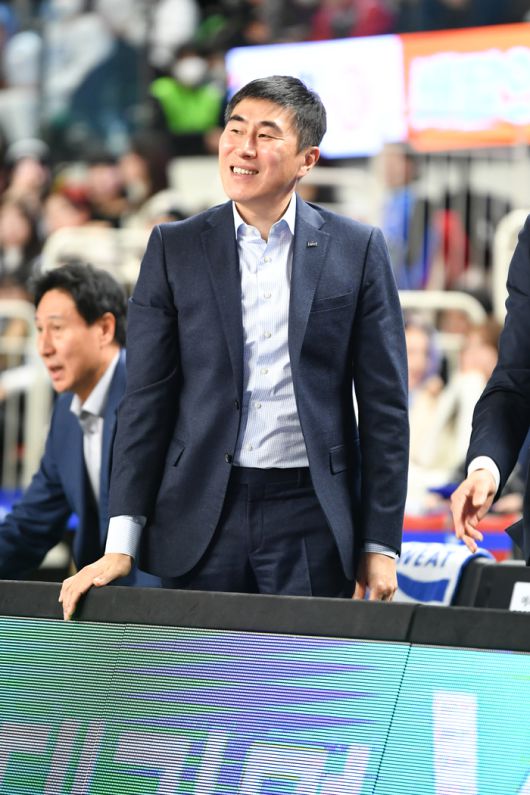 KCC ‘레전드’ 이상민이 신임 감독으로 선임됐다. 사진 | KBL