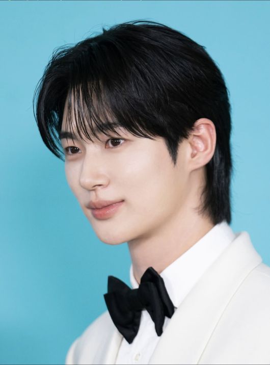 변우석. 바로엔터테인먼트 인스타그램.