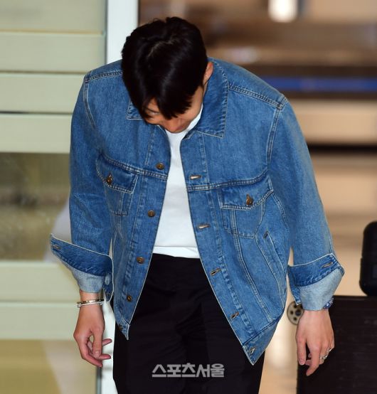 팬들의 환호에 고개 숙여 인사하는 손흥민. 이주상기자 rainbow@sportsseoul.com