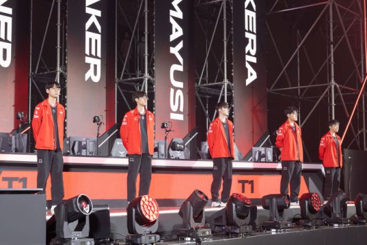 T1 선수단. 사진 | LCK