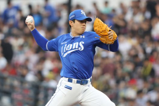 삼성 양창섭이 11일 광주-기아 챔피언스 필드에서 열린 2025 KBO리그 KIA전에 선발 등판해 힘차게 공을 던지고 있다. 사진 | 삼성 라이온즈