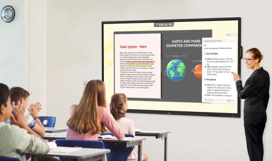 AI 기능 강화로 효율성과 직관성을 높인 LG전자 전자칠판. 사진 | LG전자