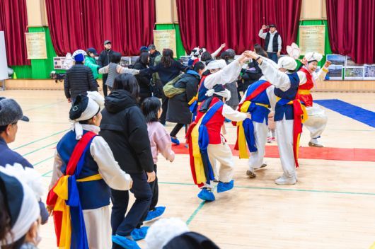 대룡산 공지어 대보름잔치 ‘동내 동네 잘 살아보세’  사진|춘천문화재단