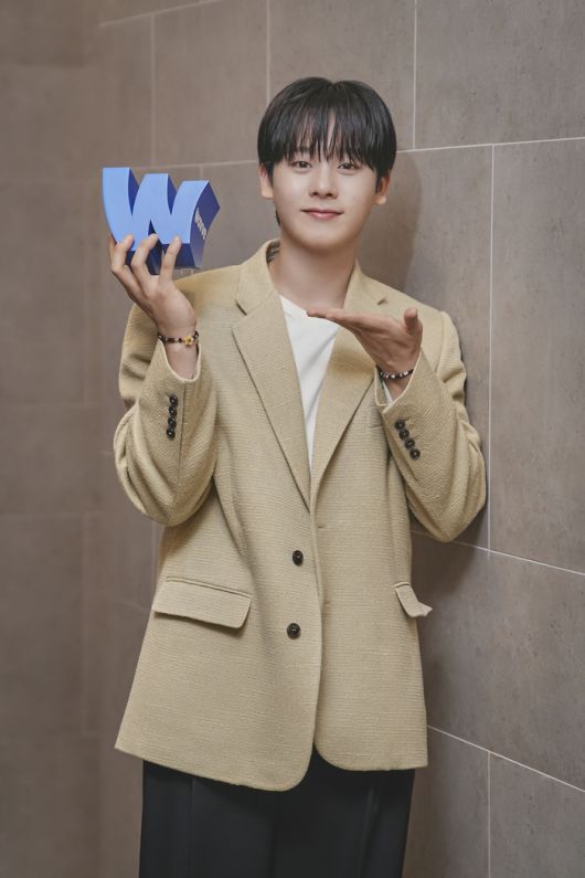 이정하. 사진 | 웨이브