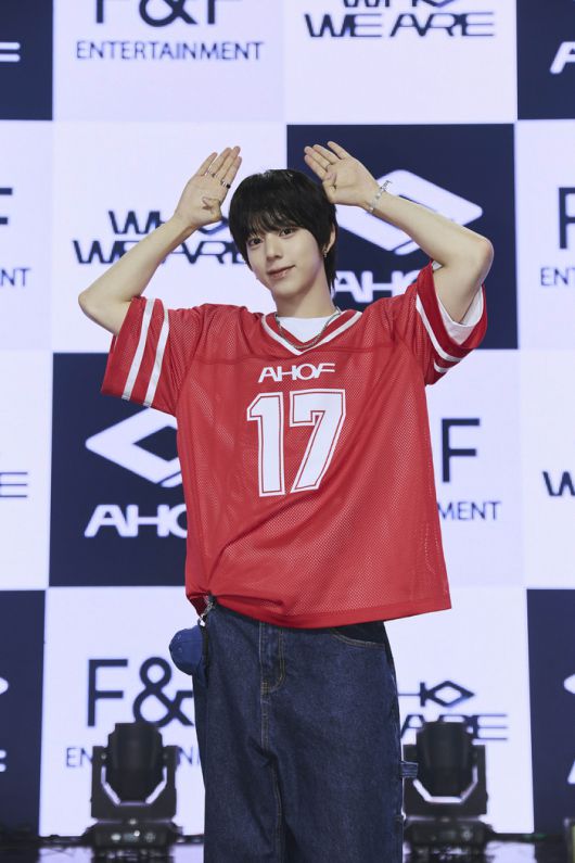 아홉 즈언. 사진 | F&F엔터테인먼트