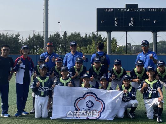 대만 대표팀이 포즈를 취하고 있다. 화성 | 박연준 기자 duswns0628@sportsseoul.com