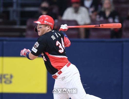 KIA 최형우가 고척스카이돔에서 열린 2025 KBO리그 키움과 경기 4회초 중전안타를 치고 있다. 고척 | 최승섭기자 thunder@sportsseoul.com